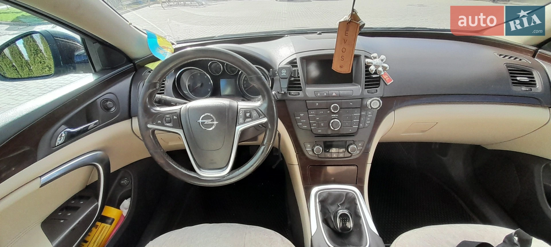 2010 Opel Insignia - мініатюра 2