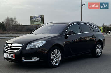 Универсал Opel Insignia 2012 в 