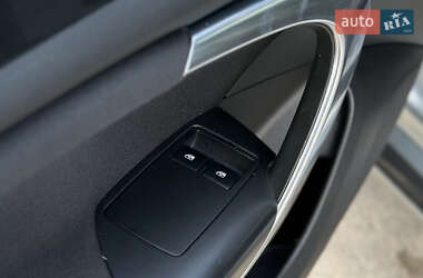 Универсал Opel Insignia 2010 в 
