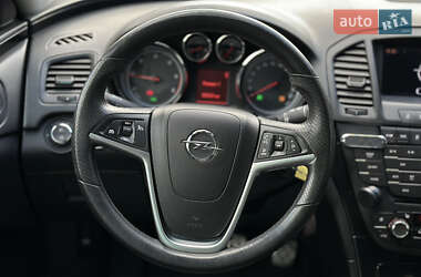 Универсал Opel Insignia 2010 в 