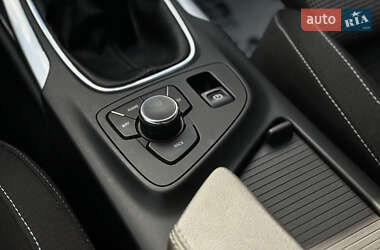 Универсал Opel Insignia 2010 в 