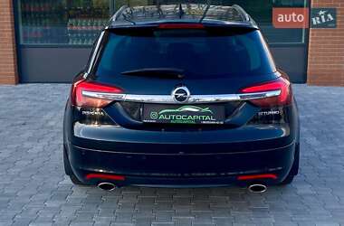 Универсал Opel Insignia 2013 в 