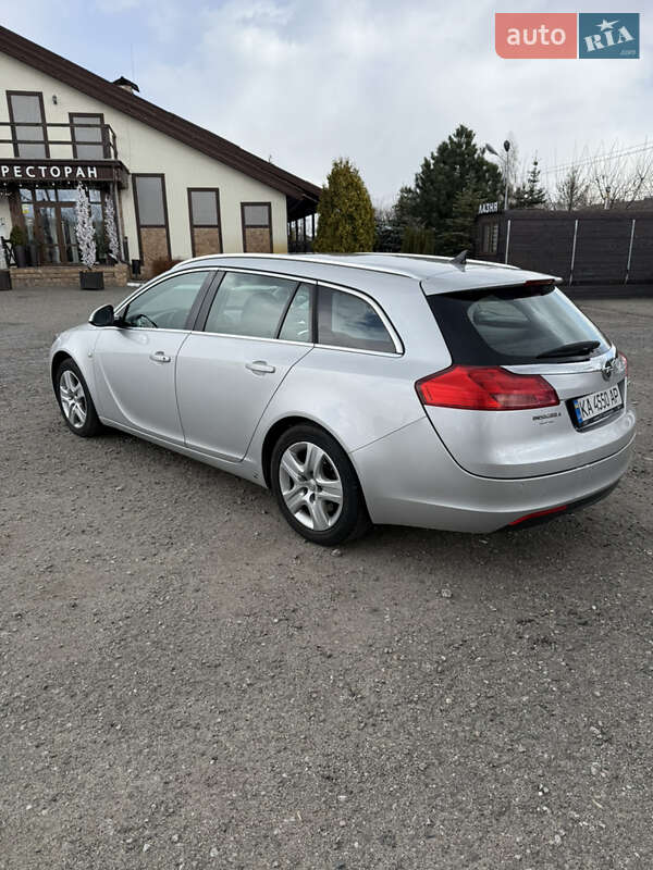 Універсал Opel Insignia 2010 в Василькові