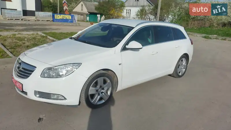 Opel Insignia 2011