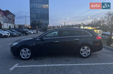 Универсал Opel Insignia 2010 в 