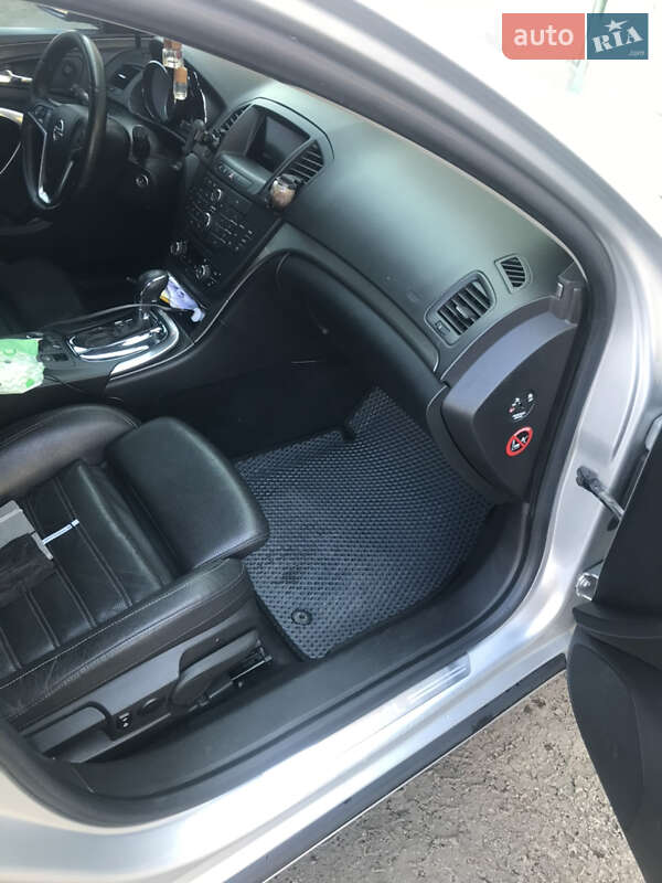 Універсал Opel Insignia 2012 в Хмельницькому