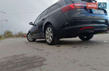 Универсал Opel Insignia 2014 в 