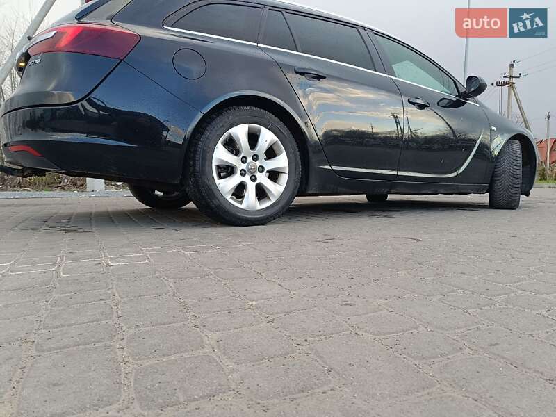 Универсал Opel Insignia 2014 в Львове