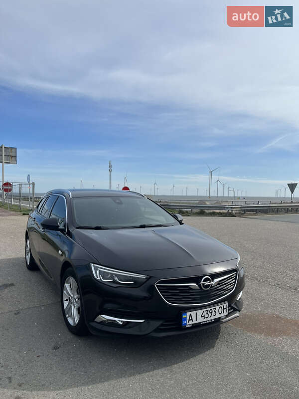 Универсал Opel Insignia 2018 в 