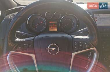 Универсал Opel Insignia 2012 в 