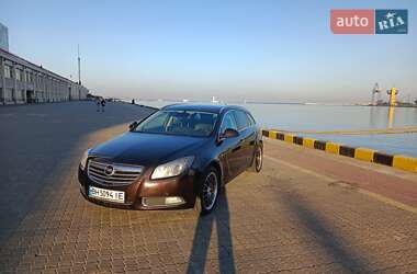 Универсал Opel Insignia 2011 в 