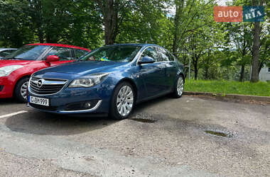 Седан Opel Insignia 2015 в 