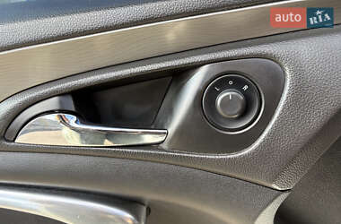 Универсал Opel Insignia 2011 в 