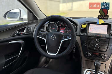Универсал Opel Insignia 2011 в 