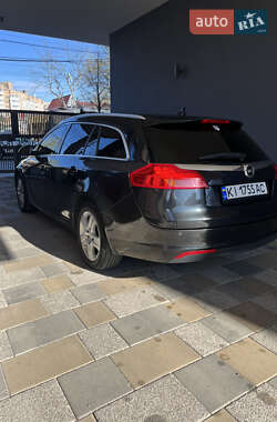 Универсал Opel Insignia 2011 в 
