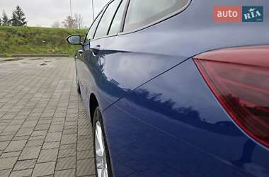 Универсал Opel Insignia 2020 в 