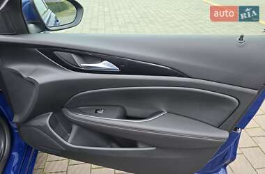 Универсал Opel Insignia 2020 в 