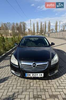 Седан Opel Insignia 2010 в 