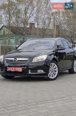 Універсал Opel Insignia 2011 в 