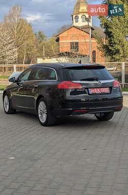 Універсал Opel Insignia 2011 в 