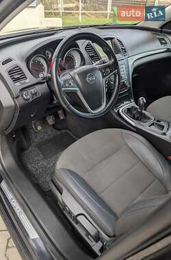 Універсал Opel Insignia 2011 в 