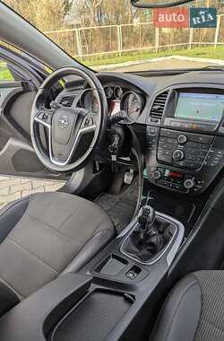 Універсал Opel Insignia 2011 в 