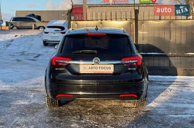 Универсал Opel Insignia 2015 в 