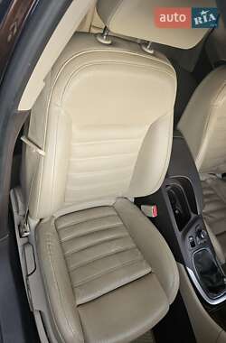 Лифтбек Opel Insignia 2010 в 