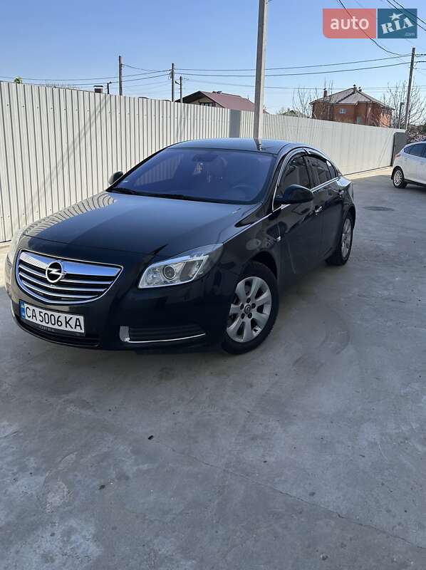 Лифтбек Opel Insignia 2010 в Черкассах
