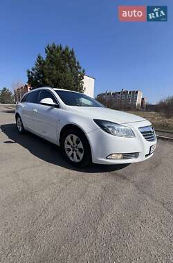 Универсал Opel Insignia 2011 в 