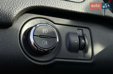 Ліфтбек Opel Insignia 2014 в 