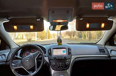 Универсал Opel Insignia 2016 в 