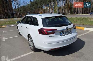Универсал Opel Insignia 2014 в 