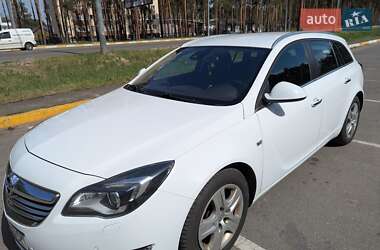 Универсал Opel Insignia 2014 в 
