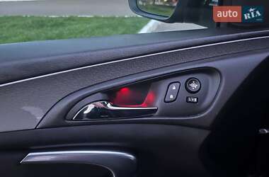Универсал Opel Insignia 2014 в 