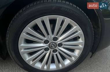 Универсал Opel Insignia 2014 в 