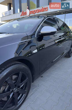 Лифтбек Opel Insignia 2018 в 