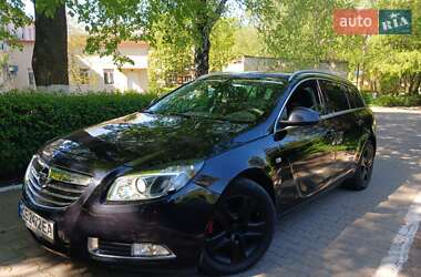 Універсал Opel Insignia 2010 в Чернівцях