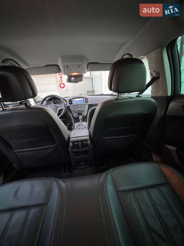 Універсал Opel Insignia 2013 в Старокостянтинові