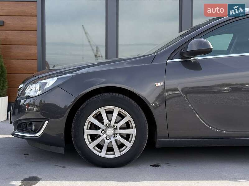 Универсал Opel Insignia 2014 в Ровно