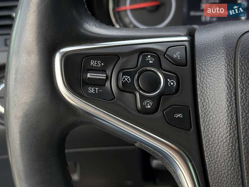 Универсал Opel Insignia 2014 в Ровно