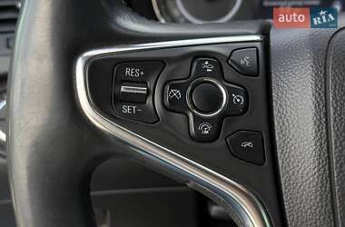 Универсал Opel Insignia 2014 в 