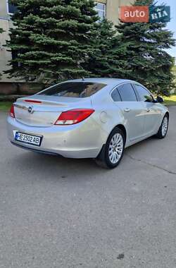 Седан Opel Insignia 2011 в 