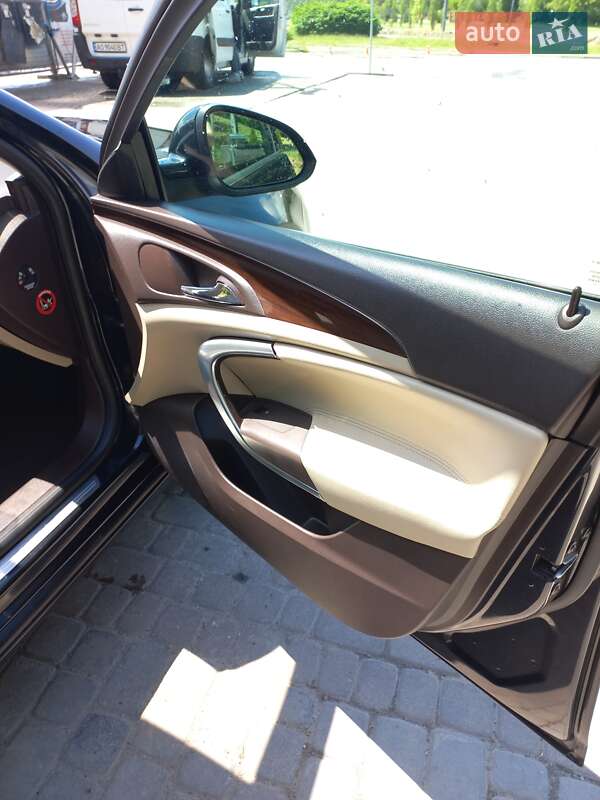 Ліфтбек Opel Insignia 2011 в Львові