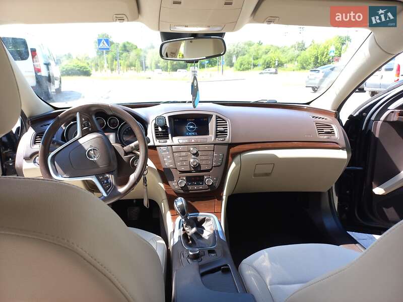 Ліфтбек Opel Insignia 2011 в Львові