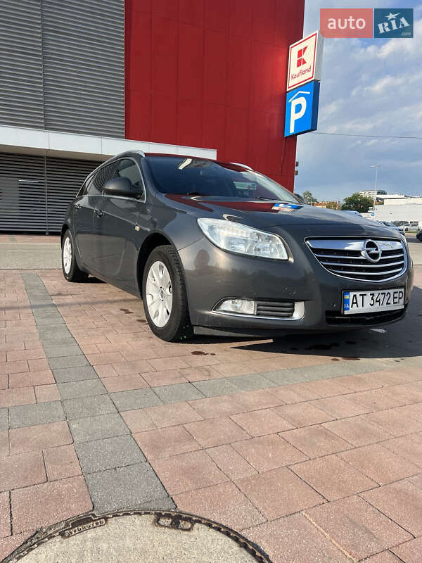 Универсал Opel Insignia 2013 в Ивано-Франковске