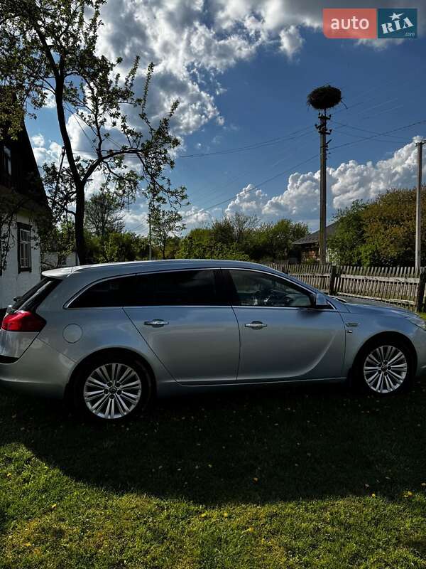 Универсал Opel Insignia 2013 в Маневичах