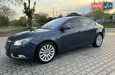 Седан Opel Insignia 2010 в Сокирянах