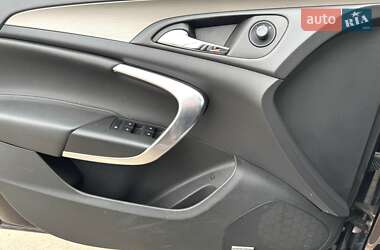 Универсал Opel Insignia 2013 в 