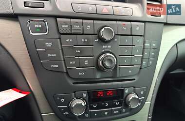 Универсал Opel Insignia 2013 в 